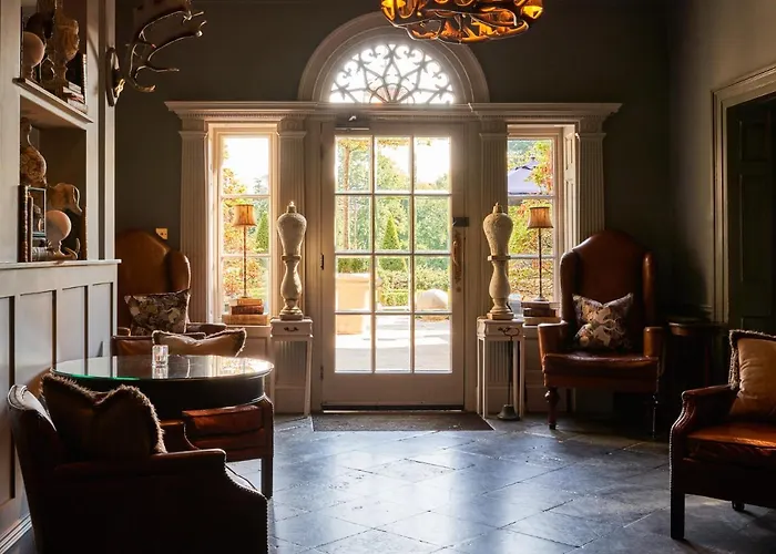 Top Hotels Near Picturesque Worcester, United Kingdom
