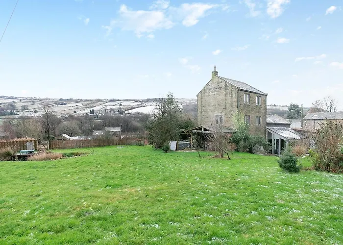 Top Hotels Near Marsden for Tranquil Countryside Stays
