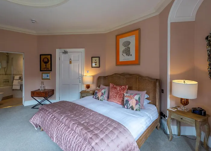Top Shrewsbury Hotels Map to Explore