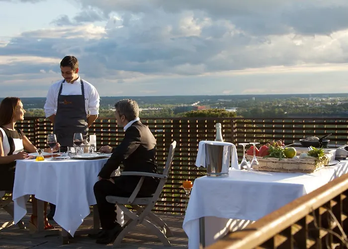 Top Design Hotels in Bordeaux for Stylish Stays