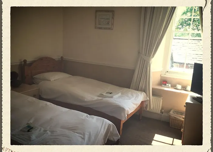 Top Hotels Near Eynsham for Idyllic Countryside Stay